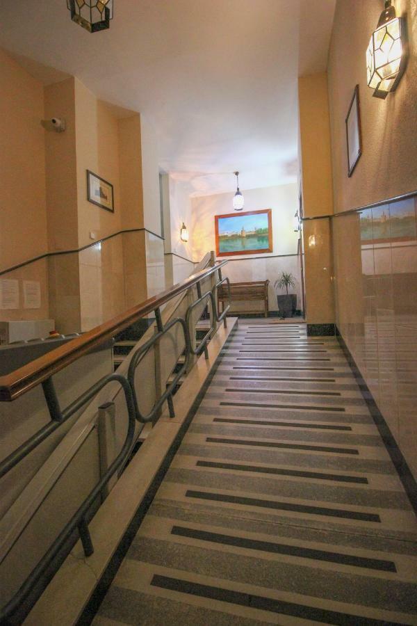 דירות סביליה Apartamento La Feria מראה חיצוני תמונה